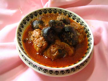 Ayam Buah Keluak